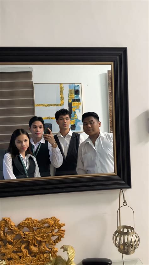 Sa Bahay Ng Classmate Niya Sila Nagsarapan .